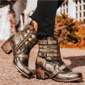 Freebird Darling Olive Booties sz 9